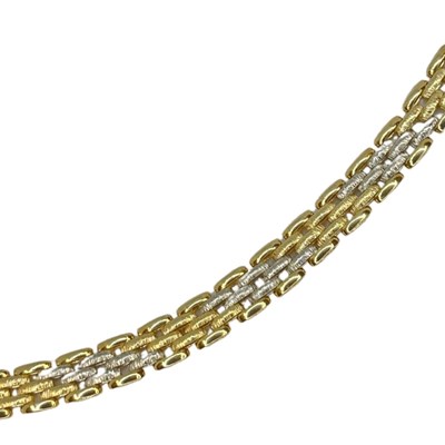 Lot 28 - An 18ct Gold Collar