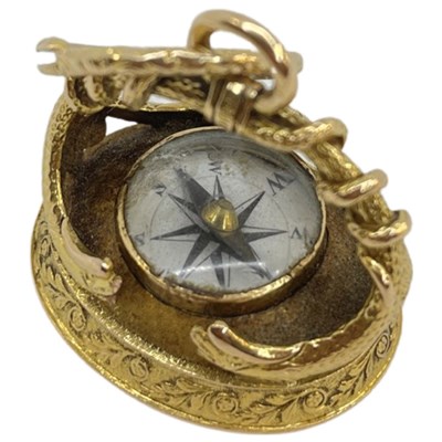 Lot 57 - A Late George III Gold and Carnelian Intaglio Nautical Fob Seal/Compass