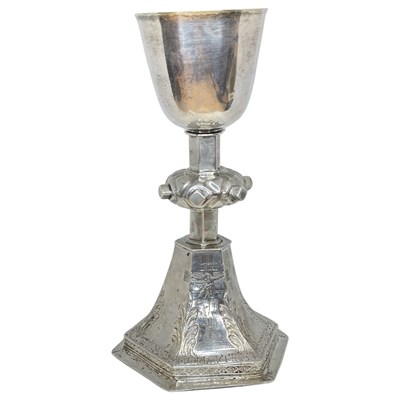 Lot 8 - Early Silver Chalice. 292 g. Unmarked. Probably Continental and 17th Century