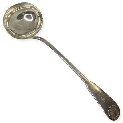 Lot 7 - Scottish Georgian Silver Soup Ladle. 217 g. Edinburgh 1828, Andrew Wilkie and James Howden & Co.